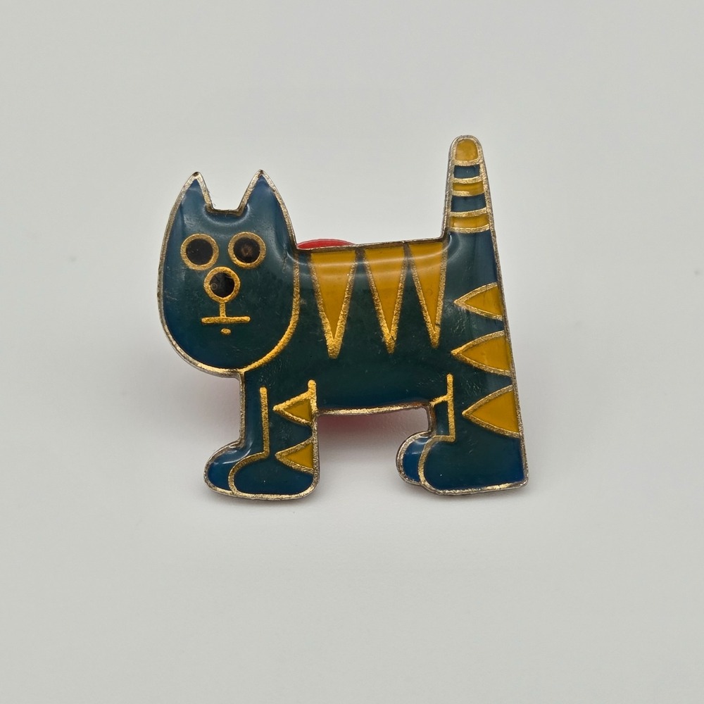 Vintage 1987 AGB Aztec Cat Pin,‎ 1" pin